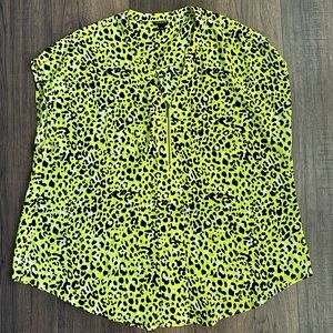 NWOT Torrid Neon Yellow Leopard Print Top Size 1, 14/16